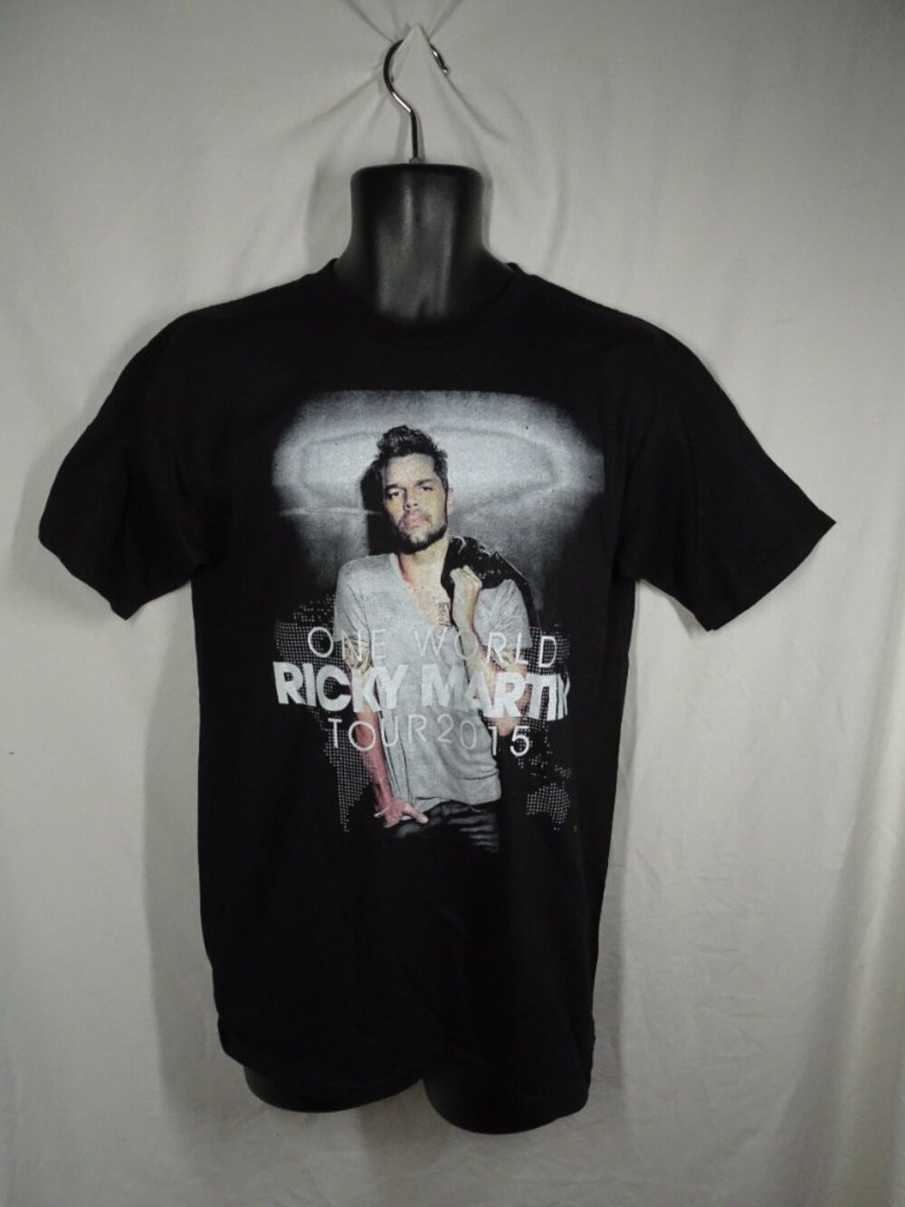 One World Ricky Martin tour 2015 Shirt Size M